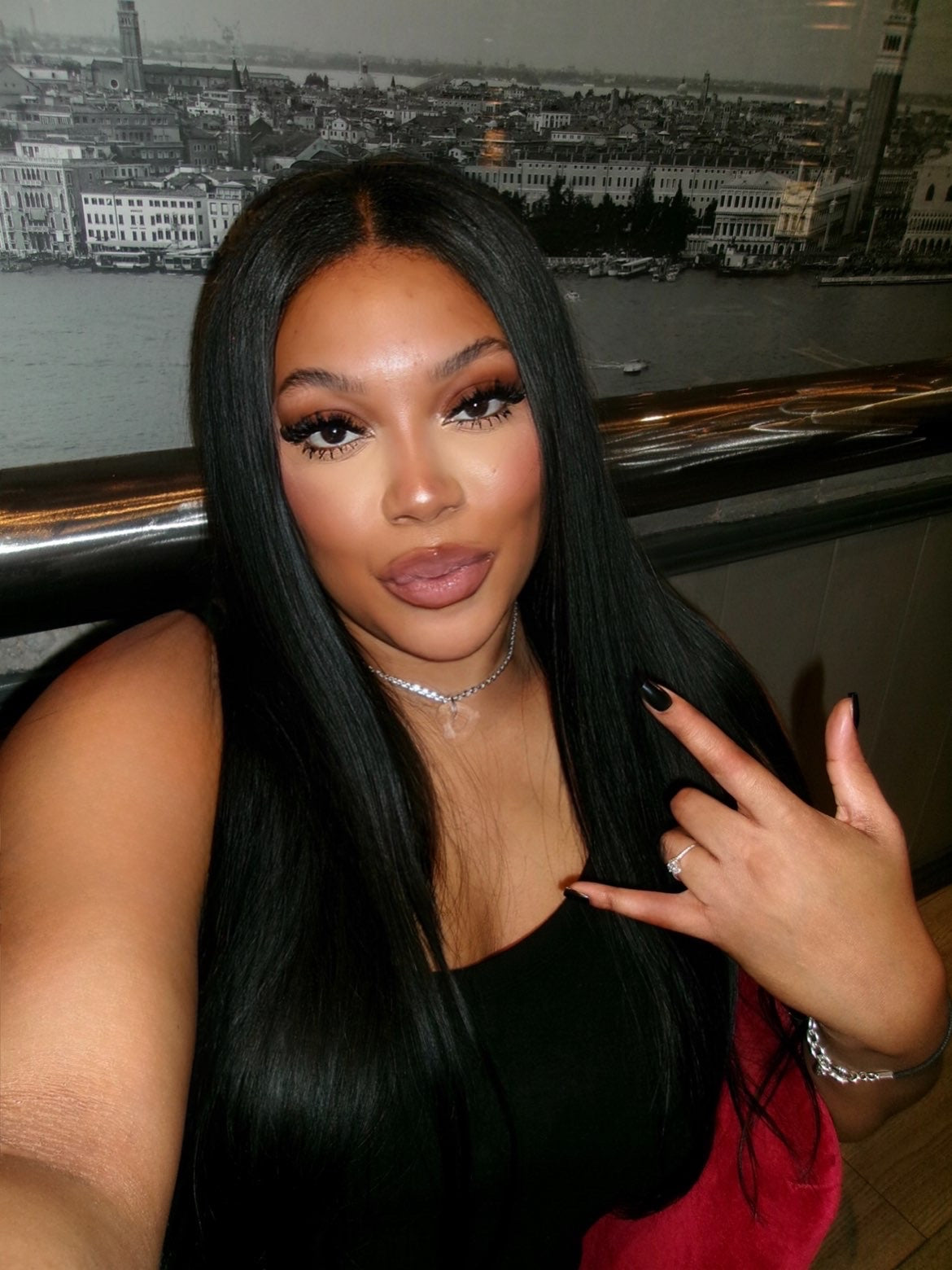 Natural Straight Weave Premium Virgin Extensions